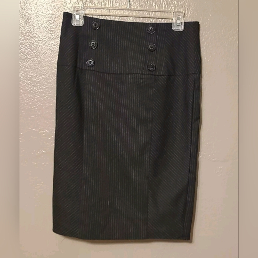 Stoosh women's juniors Classy pencil skirt black w/ white pin stripes size 9 EUC - Picture 9 of 9